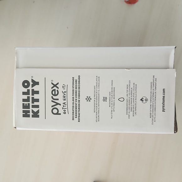 HELLO KITTY 6pc pyrex glass bowls w covers - Picture 4 of 5